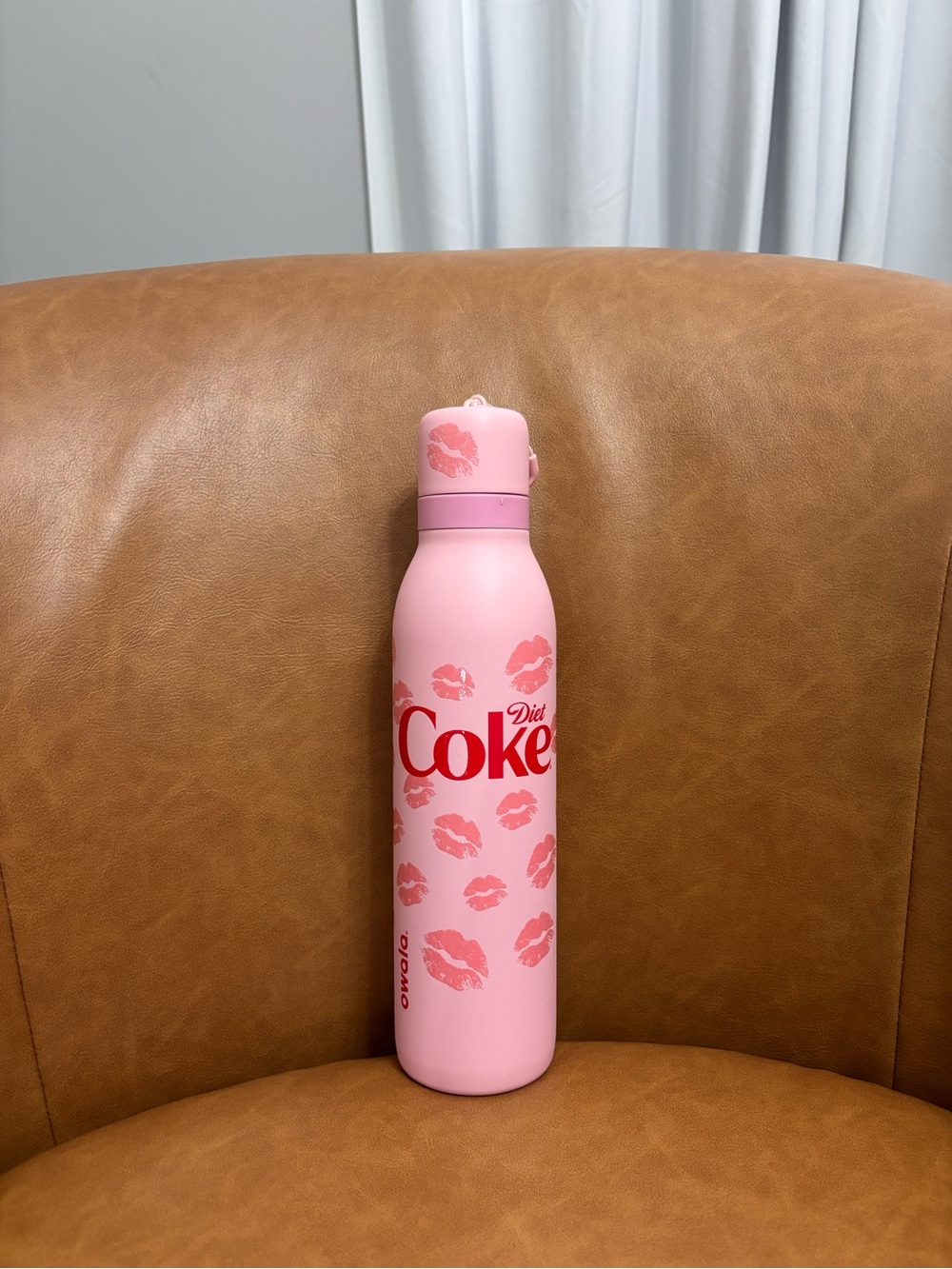 Owala x Diet Coke Kisses Pink 24oz FreeSip Twist Bottle Limited Edition
